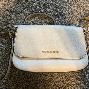 White Michael Kors Crossbody